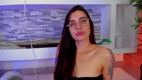 Snapshot of miss_lanaa chatting on February 2025 03:36:02 AM Alana online show from February 2025 03:36:02 AM