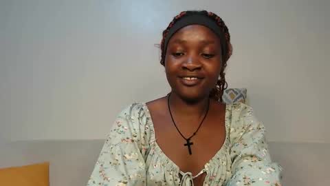 Lofti online show from October 2025 08:05:01 PM