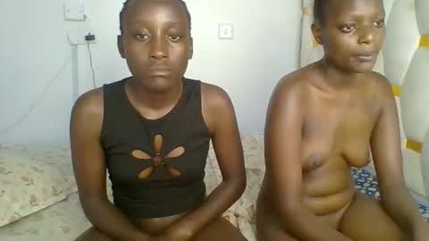 miss_lolah7 online show from April 2026 05:07:02 PM