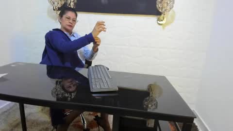 lucero online show from February 2025 10:58:02 AM
