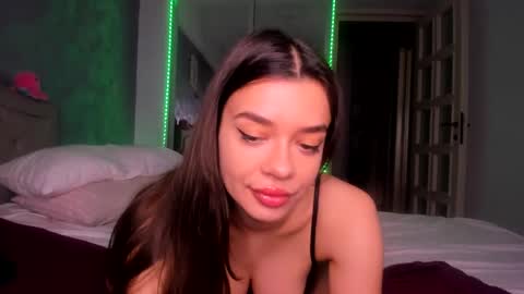 Snapshot of miss_medyson chatting on March 2025 08:00:01 AM miss_medyson online show from March 2025 08:00:01 AM