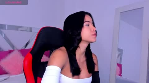   online show from February 2025 10:52:02 PM