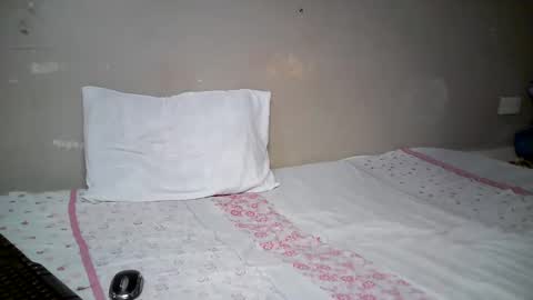 miss_pretty01 online show from May 2026 06:37:01 PM