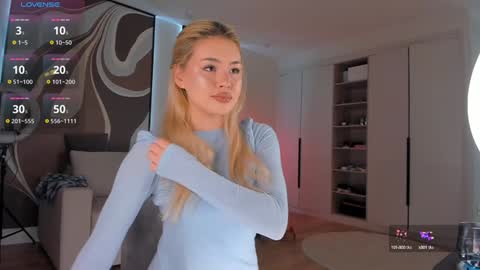 Rioko online show from December 2024 03:10:01 PM