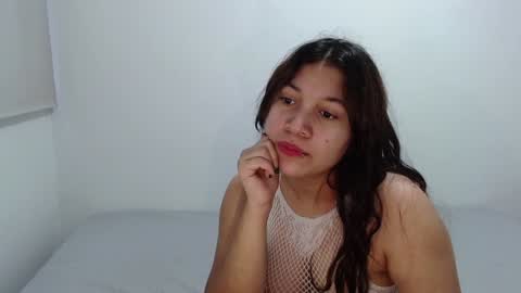 Snapshot of miss_rose1 chatting on December 2024 11:32:02 AM ROS online show from December 2024 11:32:02 AM
