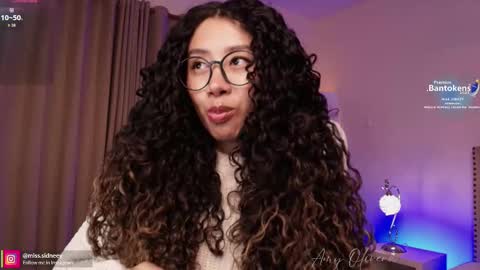 Snapshot of miss_sidney chatting on October 2025 01:10:01 PM Amy Olivera online show from October 2025 01:10:01 PM
