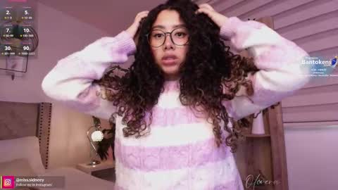 Snapshot of miss_sidney chatting on October 2025 01:11:01 PM Amy Olivera online show from October 2025 01:11:01 PM