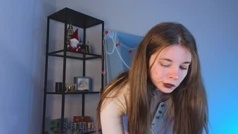 Snapshot of miss_spider chatting on January 2025 06:53:02 AM Spider girl Help me reach 10 likes online show from January 2025 06:53:02 AM