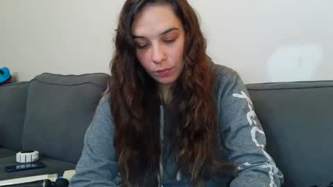 Bella online show from September 2025 04:23:01 PM