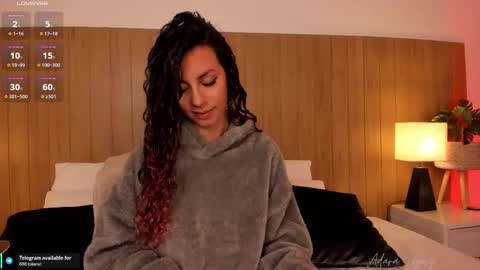 Adara Lpez online show from February 2025 11:54:01 AM