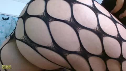 Snapshot of miss_valery2 chatting on October 2025 05:04:02 AM hanna online show from October 2025 05:04:02 AM