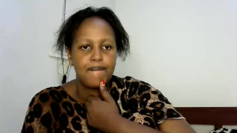 Snapshot of miss_vall chatting on December 2024 10:38:02 AM miss_vall online show from December 2024 10:38:02 AM