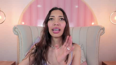 Veronica summer  7AM to 1500 PM hour GMT-5 online show from December 2024 11:44:02 AM