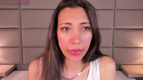 Veronica summer  7AM to 1500 PM hour GMT-5 online show from January 2025 02:40:02 PM