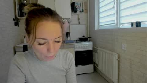 Snapshot of miss_you20 chatting on October 2025 06:03:01 AM miss_you20 online show from October 2025 06:03:01 AM