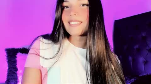 Snapshot of miss_zz chatting on October 2025 01:31:01 AM miss_zz online show from October 2025 01:31:01 AM