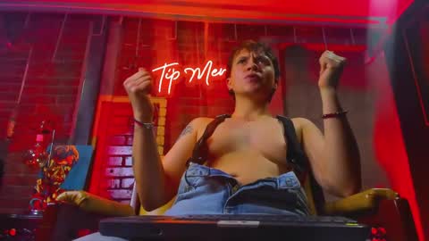 Miguel online show from April 2026 07:18:01 PM