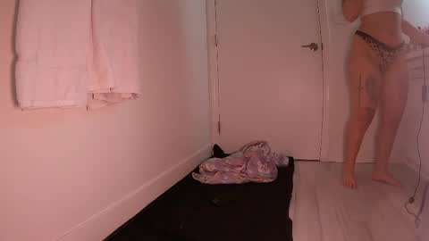 Snapshot of missalittlemasochist chatting on March 2026 06:27:02 PM prettylittlenympho online show from March 2026 06:27:02 PM
