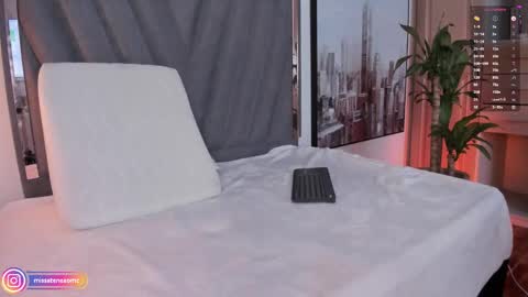 Laura online show from January 2025 03:58:01 PM