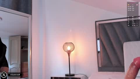 Laura online show from February 2025 04:57:01 PM