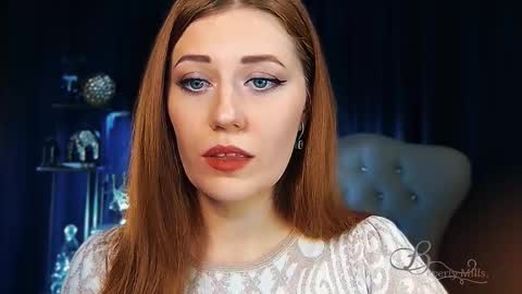 Snapshot of missbeverlymills chatting on April 2026 09:24:01 AM The divine Beverly online show from April 2026 09:24:01 AM