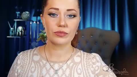 Snapshot of missbeverlymills chatting on May 2026 08:44:01 AM The divine Beverly online show from May 2026 08:44:01 AM