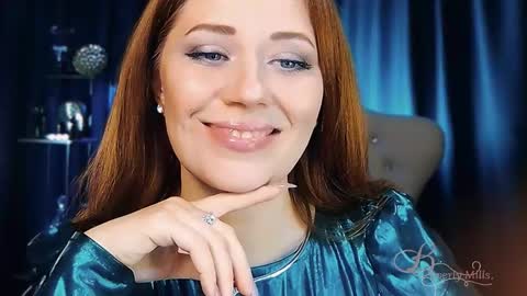 Snapshot of missbeverlymills chatting on May 2026 05:46:02 AM The divine Beverly online show from May 2026 05:46:02 AM
