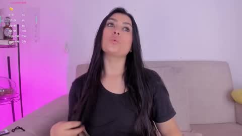 Snapshot of missbianca1 chatting on October 2025 01:24:02 PM Bianca Torres online show from October 2025 01:24:02 PM