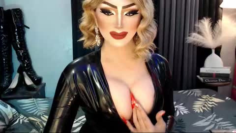 Snapshot of misschannel4sub chatting on September 2025 08:56:02 PM PRIESTESS CHANNEL online show from September 2025 08:56:02 PM