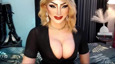 Snapshot of misschannel4sub chatting on September 2025 12:48:02 AM PRIESTESS CHANNEL online show from September 2025 12:48:02 AM