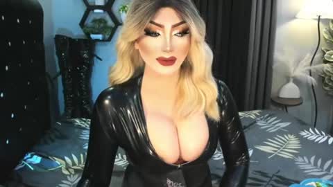Snapshot of misschannel4sub chatting on June 2026 10:43:01 PM PRIESTESS CHANNEL online show from June 2026 10:43:01 PM