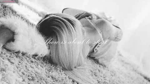 Chloe freelance model Please your thumbs up are important  online show from October 2025 11:25:02 PM