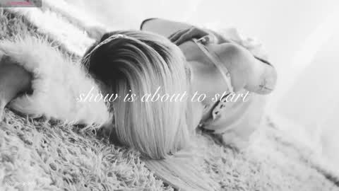 Chloe freelance model Please your thumbs up are important  online show from February 2026 11:48:01 PM