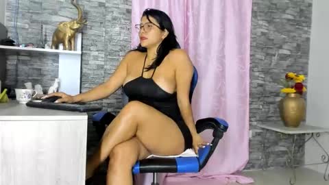 Snapshot of missdeborah20 chatting on October 2025 12:54:01 AM missdeborah20 online show from October 2025 12:54:01 AM