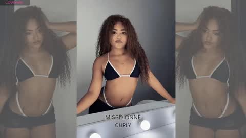 Snapshot of missdionne__curly chatting on October 2025 11:08:02 AM DIONNE online show from October 2025 11:08:02 AM