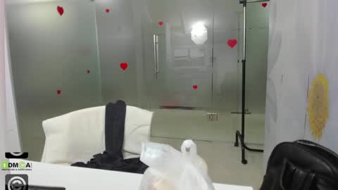Snapshot of missdominna chatting on May 2026 02:52:01 AM Miss Domina online show from May 2026 02:52:01 AM