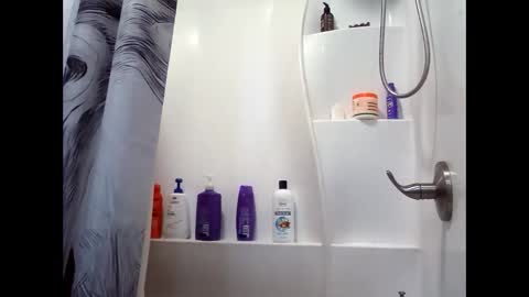 Snapshot of misseeva chatting on December 2024 10:06:02 PM MissEeva online show from December 2024 10:06:02 PM