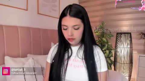 Snapshot of missesmeralda chatting on July 2026 11:09:02 PM Julieta Arboleda but i like call me esme online show from July 2026 11:09:02 PM