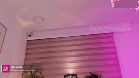 Snapshot of missesmeralda chatting on July 2026 11:07:02 PM Julieta Arboleda but i like call me esme online show from July 2026 11:07:02 PM
