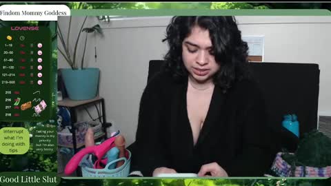 Miss Estephy online show from February 2025 10:22:02 PM