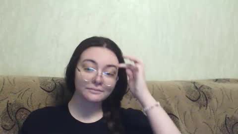 missis mona online show from April 2026 07:04:02 PM