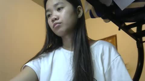 Jona online show from December 2024 05:21:02 PM
