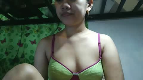 Jona online show from October 2025 03:28:01 AM