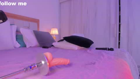 Snapshot of missjuliaa_ chatting on February 2025 06:23:01 AM A N N Y online show from February 2025 06:23:01 AM