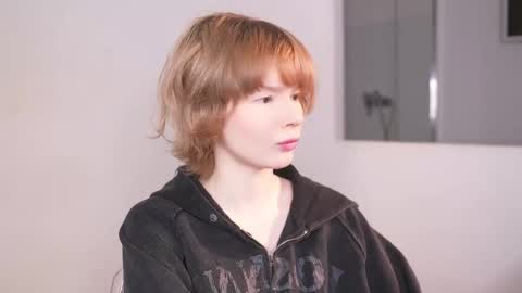 Snapshot of misska__ chatting on October 2025 06:45:01 AM BONYA online show from October 2025 06:45:01 AM