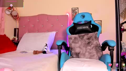   online show from October 2025 03:29:01 PM