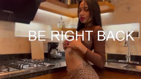 Ania online show from December 2024 01:25:01 PM