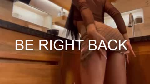 Ania online show from February 2025 01:07:01 PM