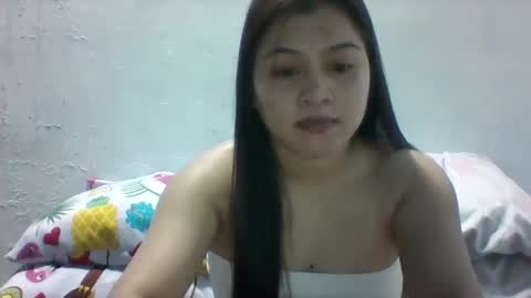 Snapshot of misskitty2xxx chatting on December 2024 08:34:01 PM Merry online show from December 2024 08:34:01 PM