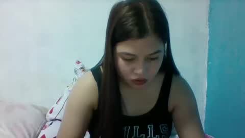 Snapshot of misskitty2xxx chatting on February 2025 12:14:01 AM Merry online show from February 2025 12:14:01 AM